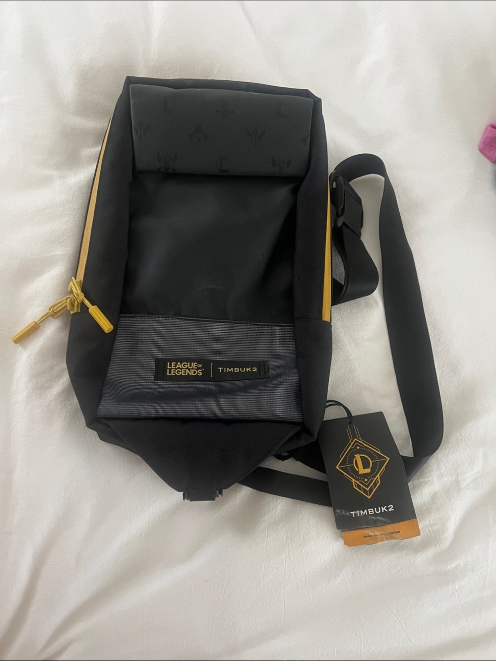 Timbuk2 x League of Legends Black & Yellow Sling Bag